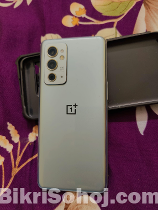 OnePlus 9RT